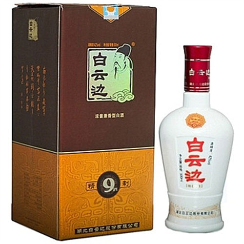 42度白云边9年精制兼香型白酒